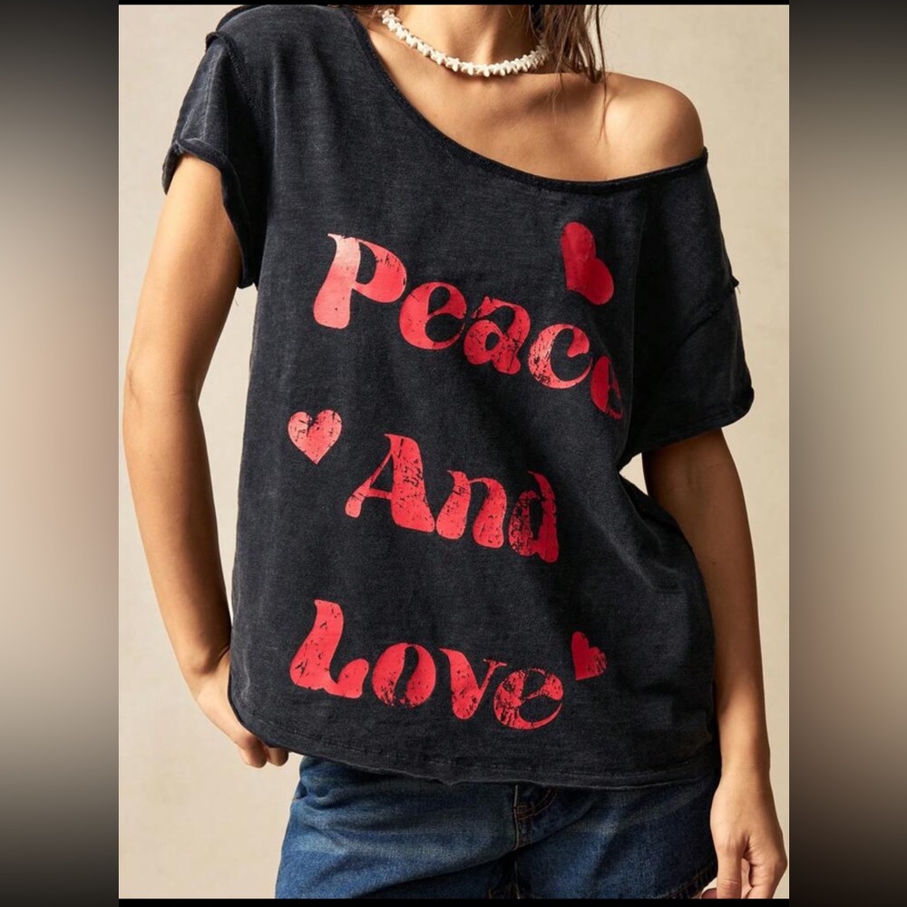 Black Relaxed top with peace and love accents NWT Women’s sz XL boho chic - Picture 1 of 6